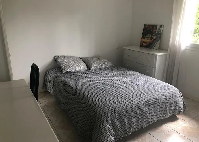 Villa Plein Pied Rez-De-Chaussee+1 Avec Dependance
