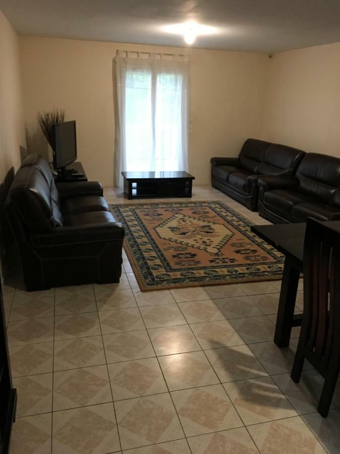 Villa Plein Pied Rez-de-chaussee+1 Avec Dependance *